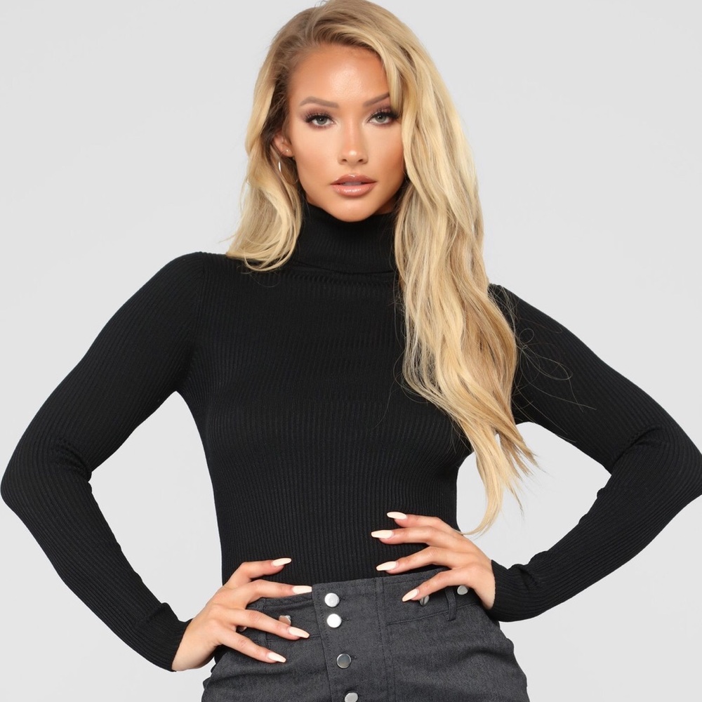 🆕 BLACK TARA TURTLE NECK SWEATER BLACK